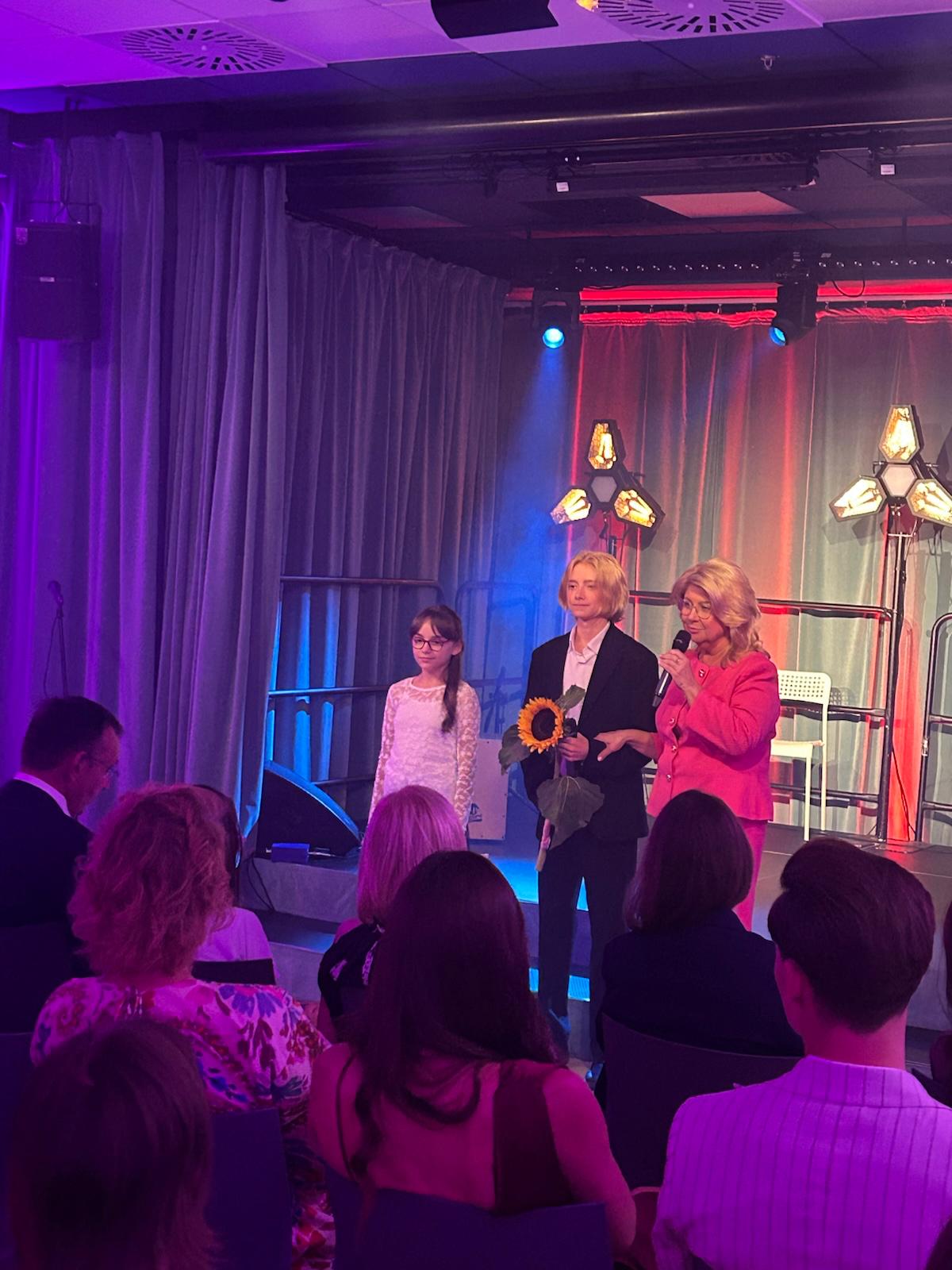 Wrocław koncert z okazji otwarcia Centrum Rehabilitacji i Wsparcia – Zobacz Mnie w Rodzinie – organizator Fundacja Zobacz Mnie